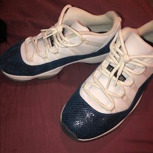 Air Jordan 11 low snakeskin!